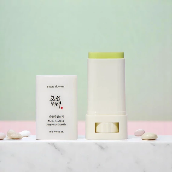  Beauty of Joseon - Matte Sun Stick Mugwort + Camelia SPF50+/PA++++ - Fényvédő stick 18g