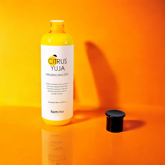 Farmstay - Citrus Yuja Vitalizing Emulsion - Emulzió szérum 280 ml
