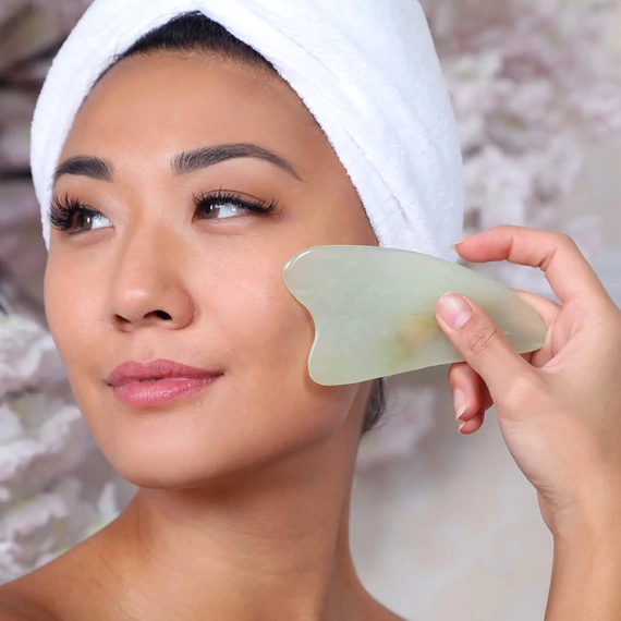 Gua Sha arcmasszírozó kő - Jádé