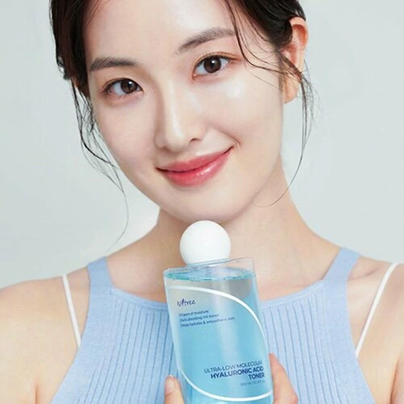 Isntree - Ultra-Low Molecular Hyaluronic Acid Toner - 300 ml